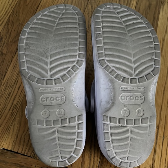 Lavender crocs - Picture 3 of 3